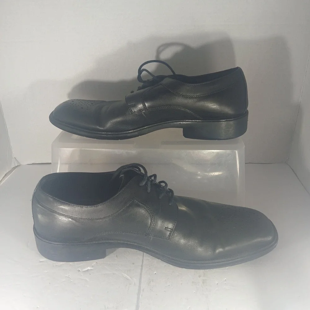 Johnston & Murphy Derby Shoes 11.5M Black Leather Medallion Square Toe 20-1061